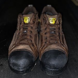 CAT composite toed shoes